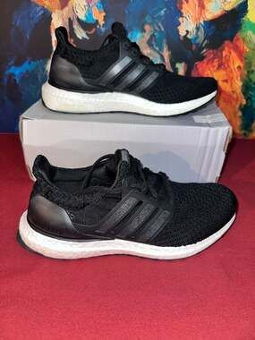 No.48 Adidas Ultraboost 5.0 DNA W Size 5.5 Black White Sneakers Running Shoes